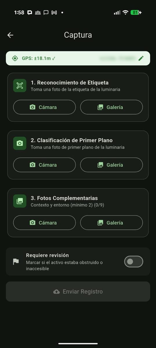 Pantalla de captura de luminaria: reconocimiento de etiqueta, primer plano y fotos complementarias